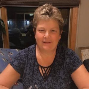 Meet your Posher, Debbie